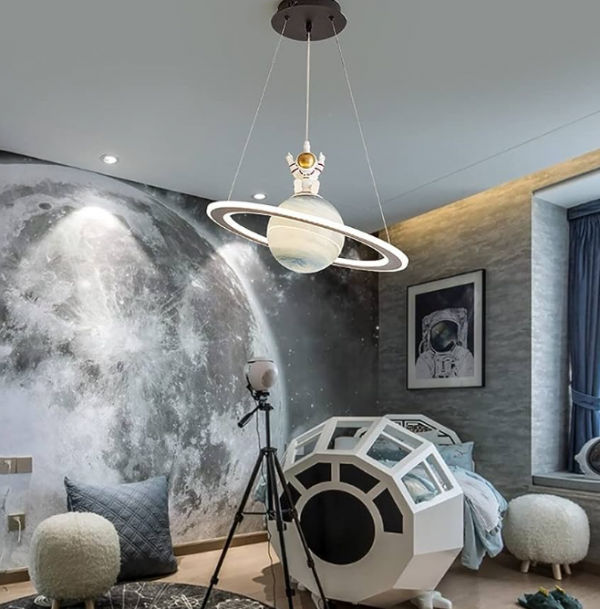 Lampu Gantung dengan Desain Kapal